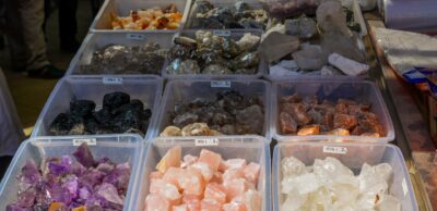 jak przechowywać kamienie szlachetne w pudełkach