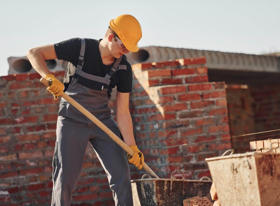 portwest - co to za firma i skąd wynika jej popularność