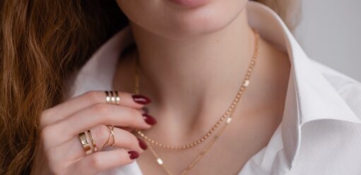 czy biżuteria ze stali chirurgicznej jest dobra do noszenia